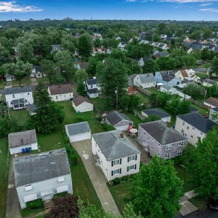Gorgeous 2 Queen Bedroom Lower Apartment In North Buffalo With Free Driveway Parking 外观 照片