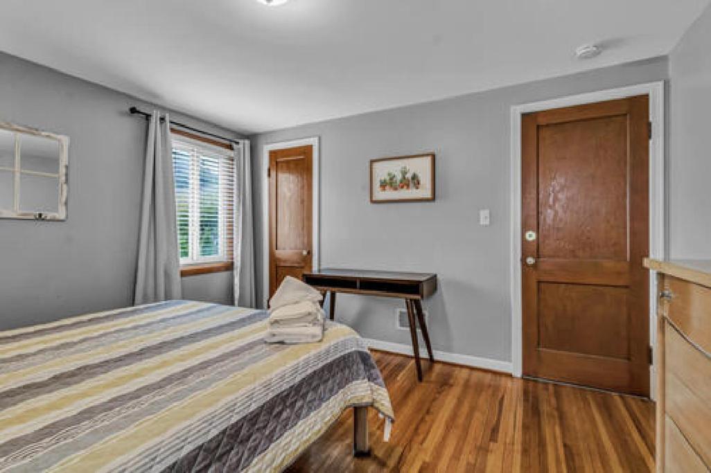 Gorgeous 2 Queen Bedroom Lower Apartment In North Buffalo With Free Driveway Parking 外观 照片